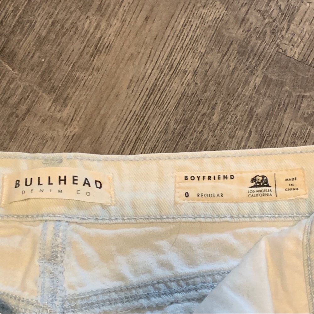 Light Wash Distressed Jeans - Picture 4 of 6